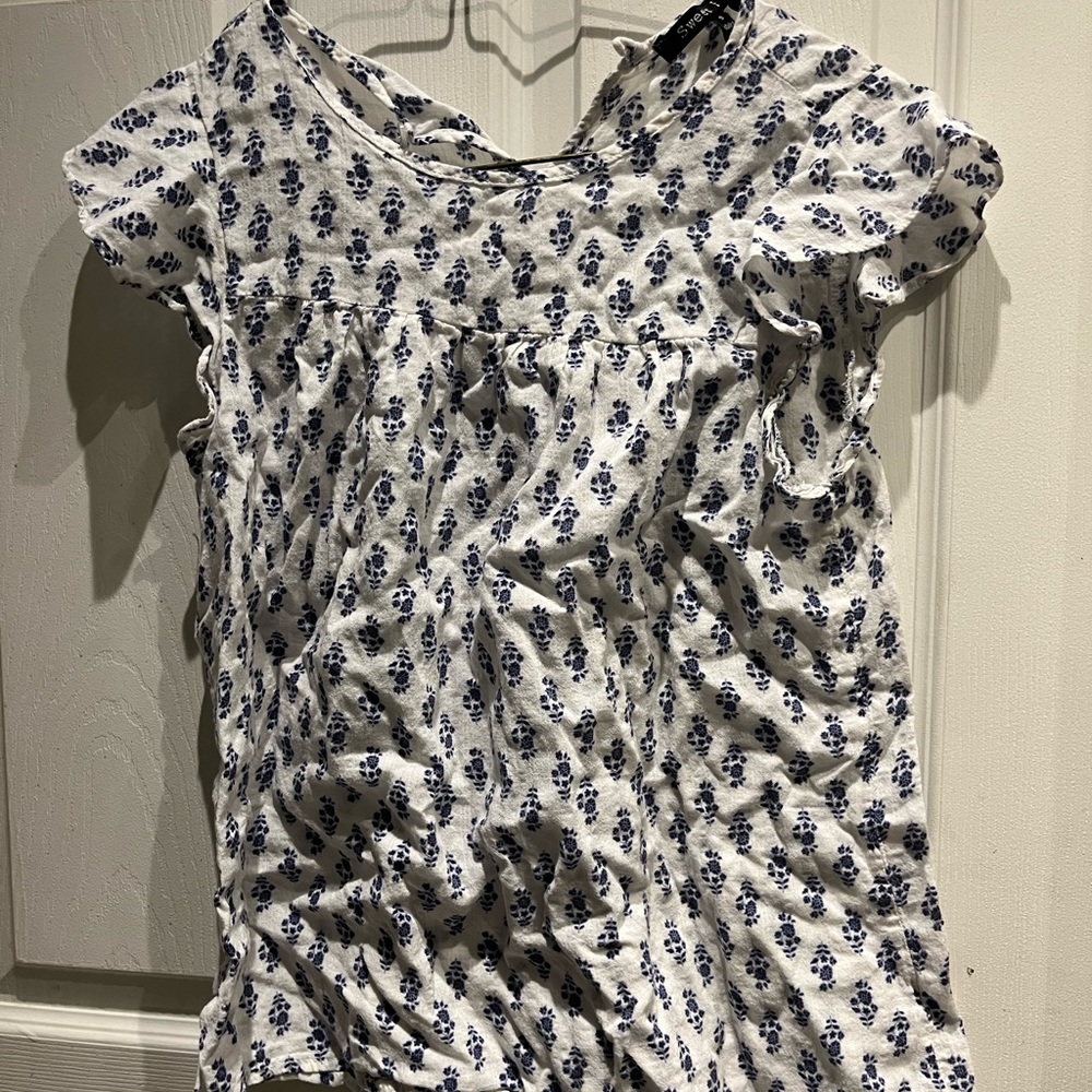 Sweet Rain Blue Floral Short Sleeve Top